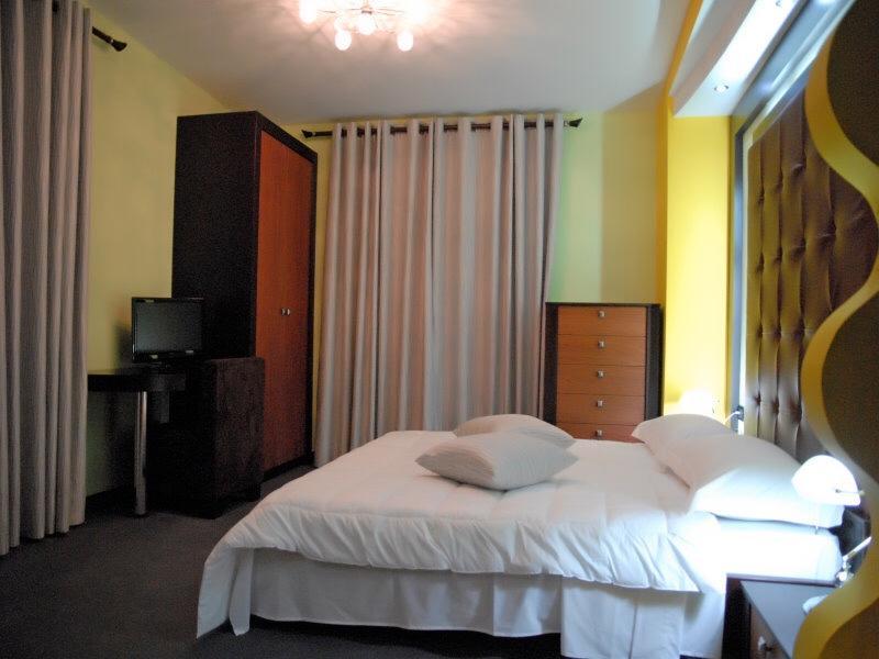 Icon Hotel Vlore Exterior photo